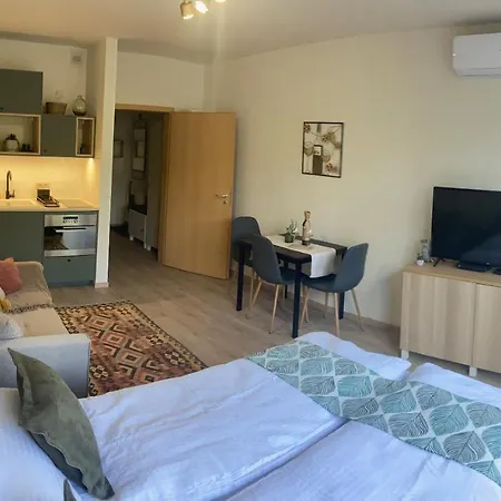 Forest 57 Apartment *